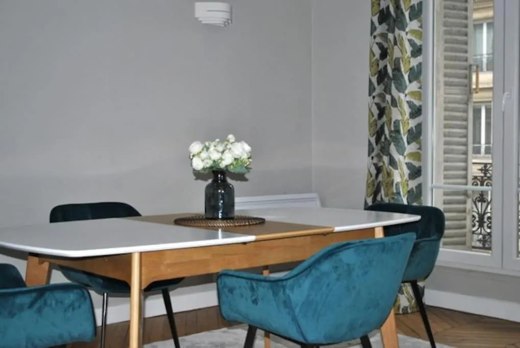 Appartement De 80 M² Proche Gare Du Nord Parijs 0*,  Frankrijk